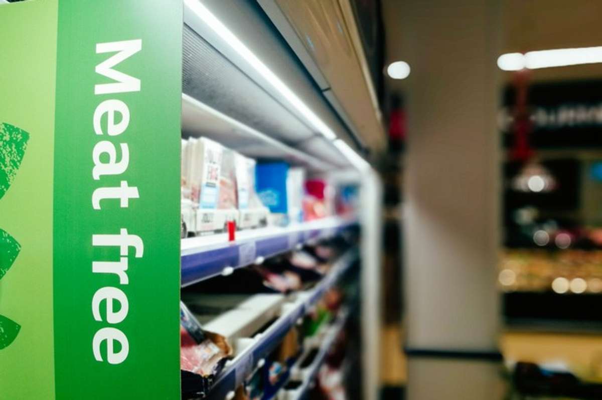 UK survey shows adults planning to eat more plant-based food products in retail stores