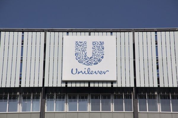 Unilever mulls food business split