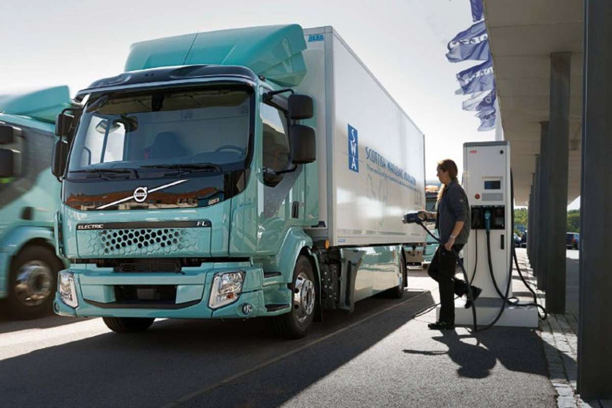vehicle manufacturers submitting a funding bid as part of the Innovate UK and Department for Transport’s latest funding competition