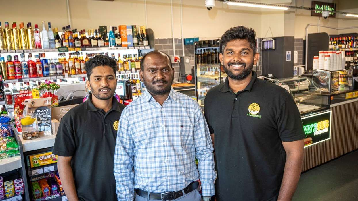 Venkatesh Raja: Karvins Budgens, Thetford