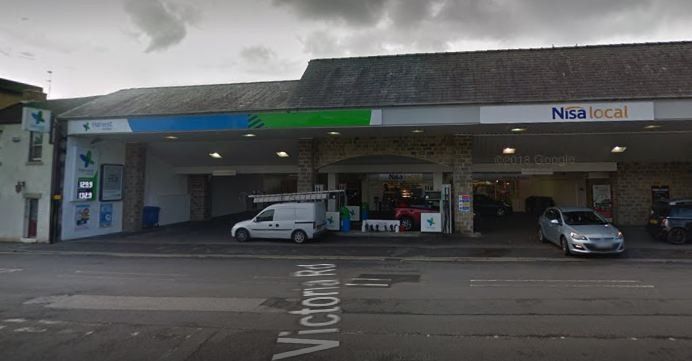 richmond-forecourt