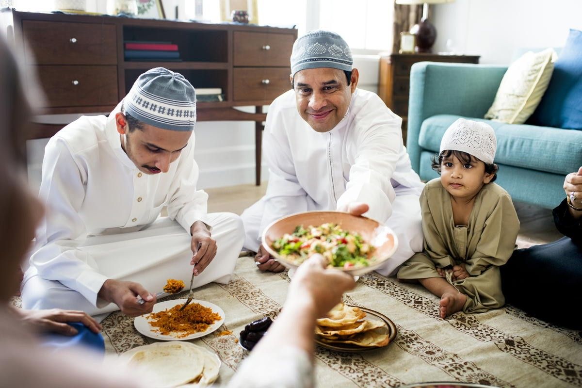 Muslim Aid hosts iftar distribution in the UK’s poorest borough