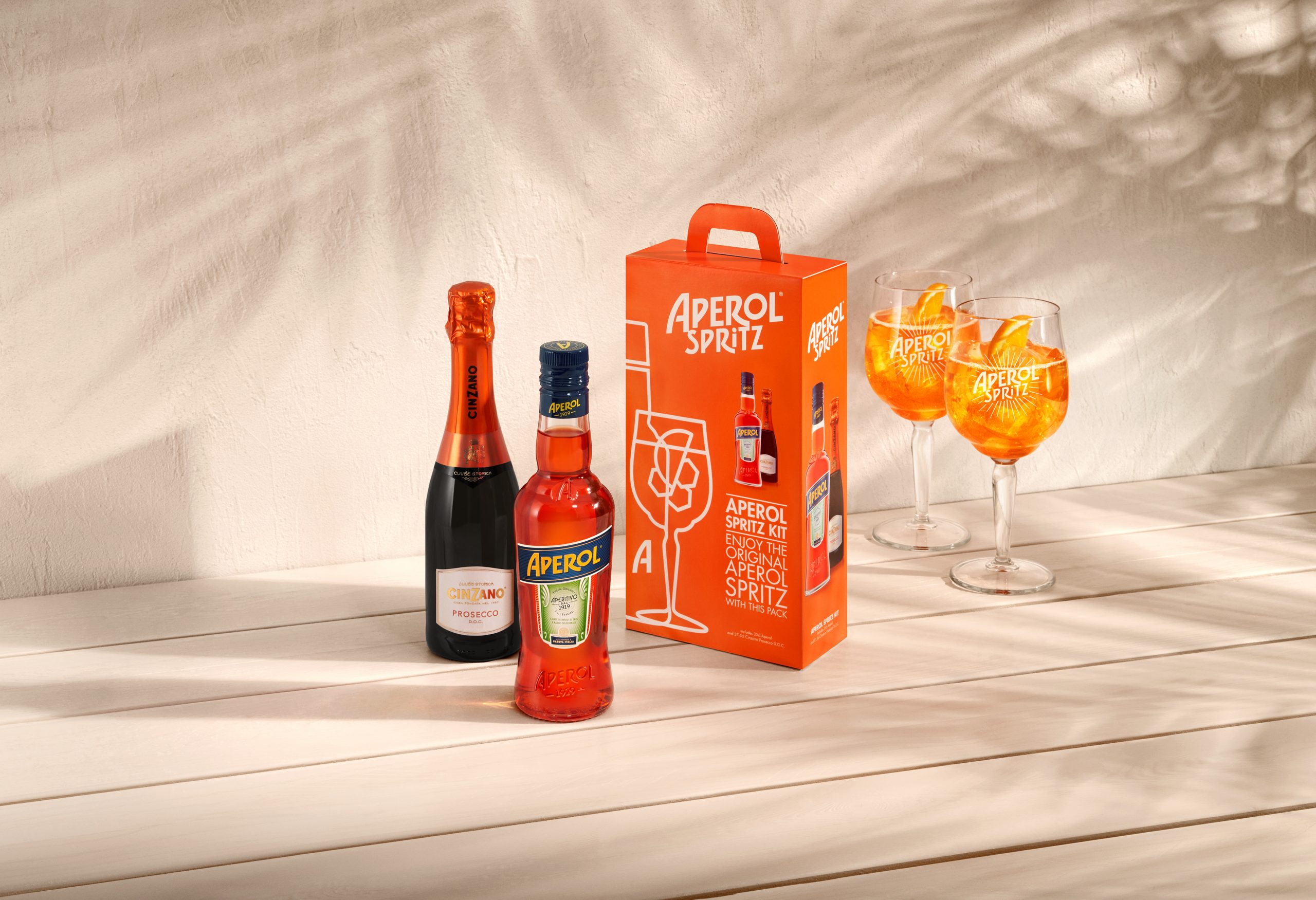 Aperol announces first UK NPD: the Aperol Spritz Kit