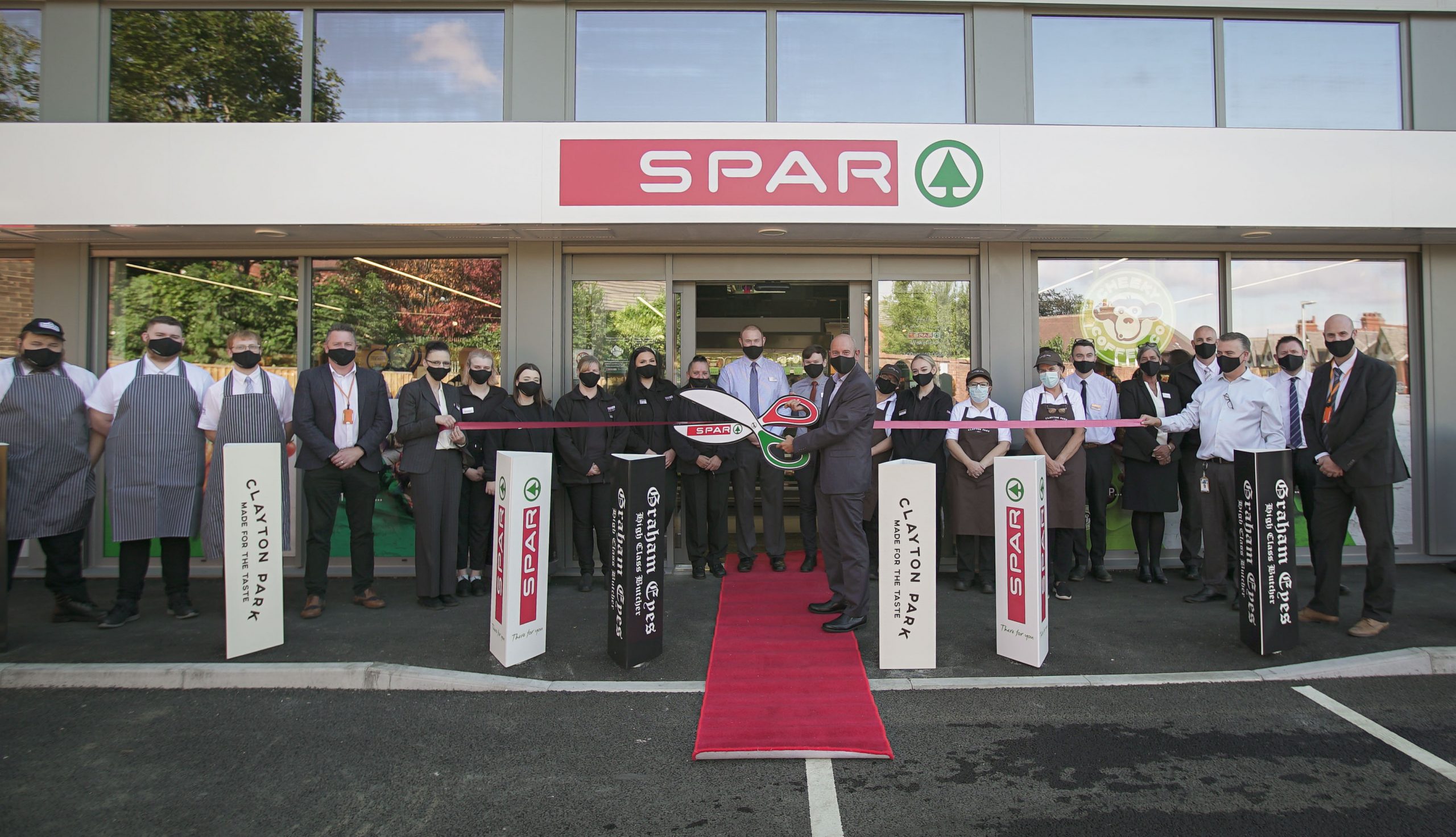 James Hall opens 150th SPAR store, in Wakefield