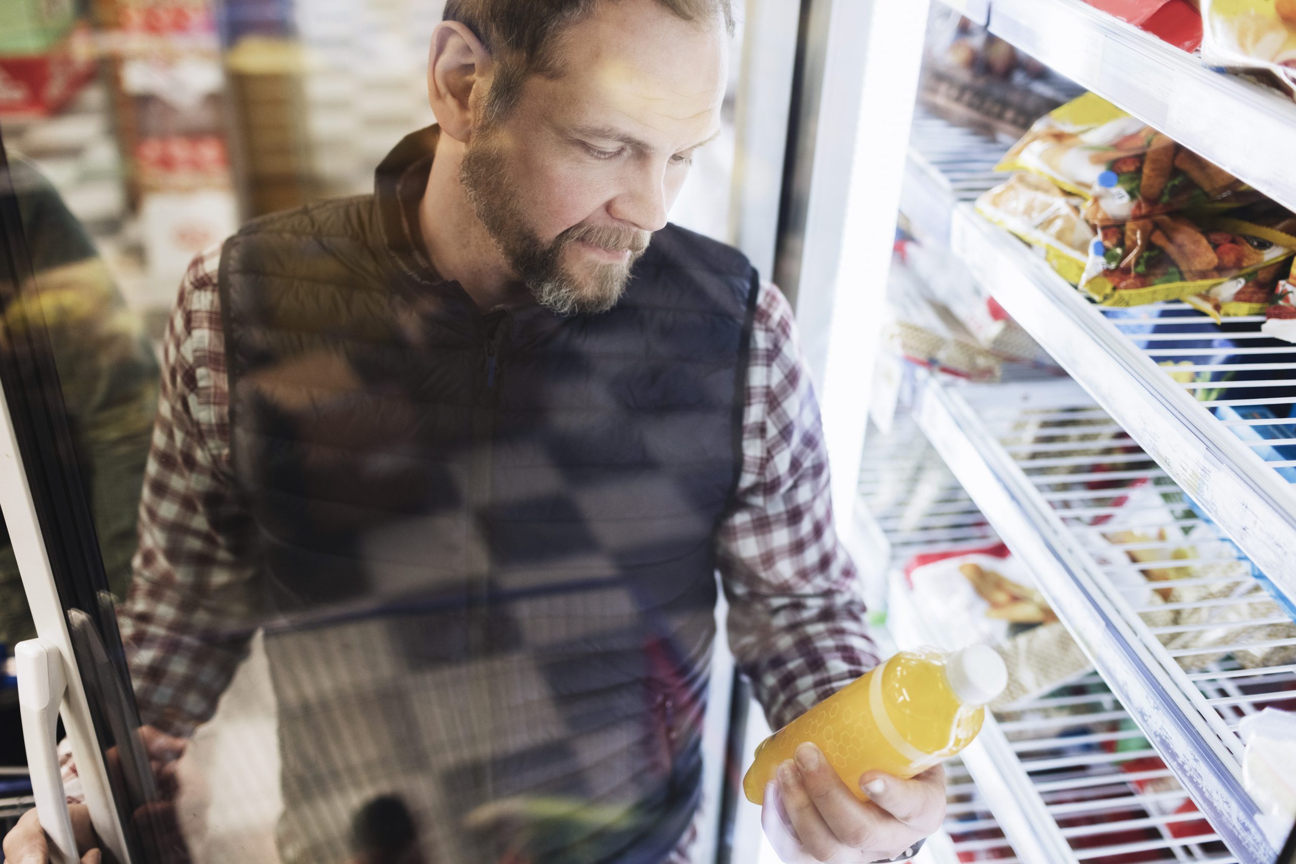NielsenIQ report highlights top FMCG trends for retailers to tap into