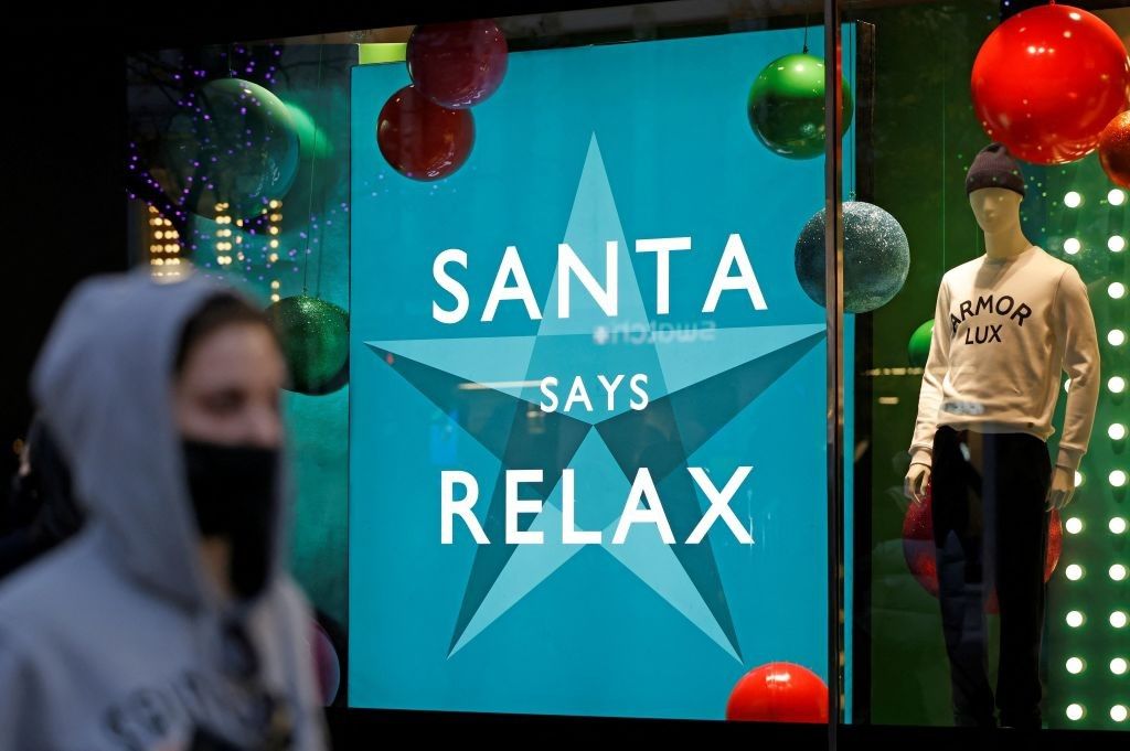 BRITAIN-HEALTH-VIRUS-ECONOMY-RETAIL lockdown by stealth disrupts retail