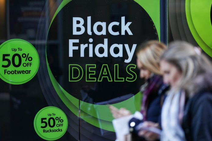 Retail sales jump on Black Friday discounting