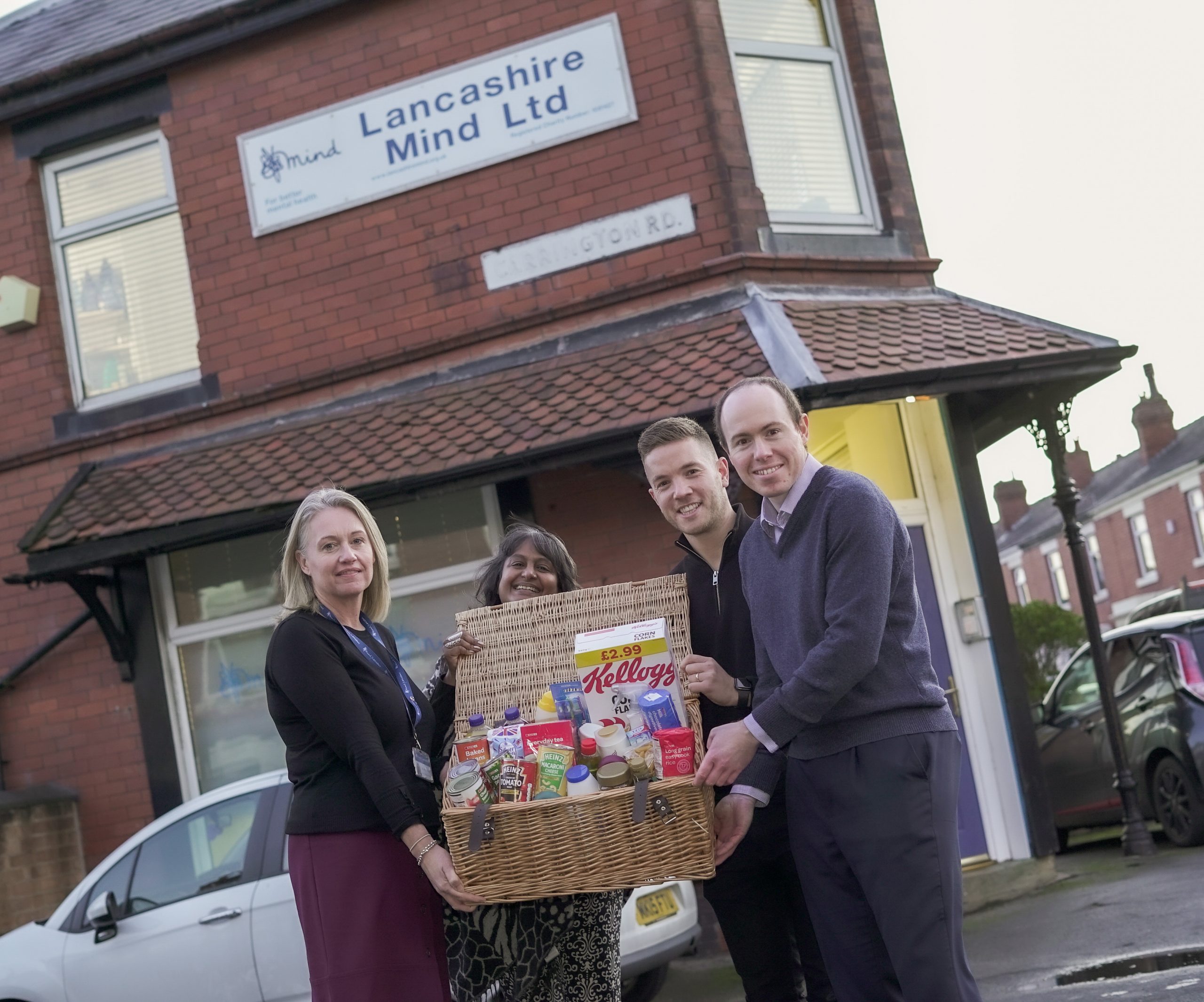 SPAR starts season of goodwill with donation of home starter hampers to Lancashire Mind