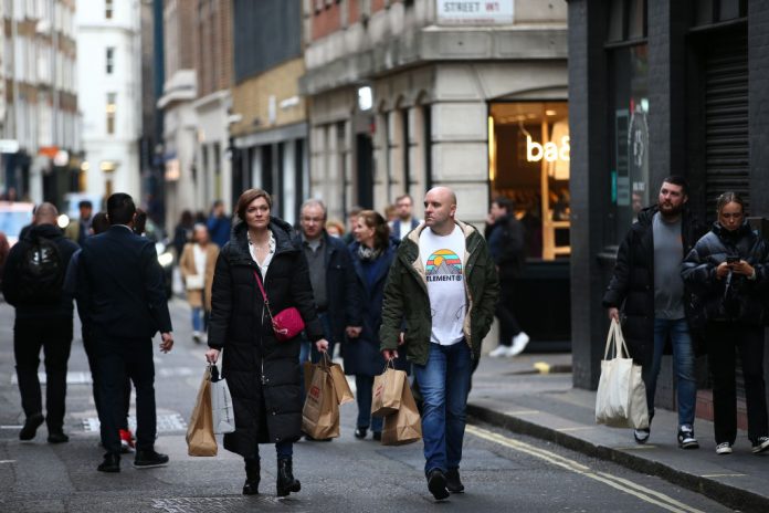 Shopper numbers begin to climb back