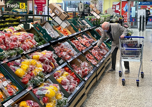 Tesco to scrap plastic packaging from fresh produce