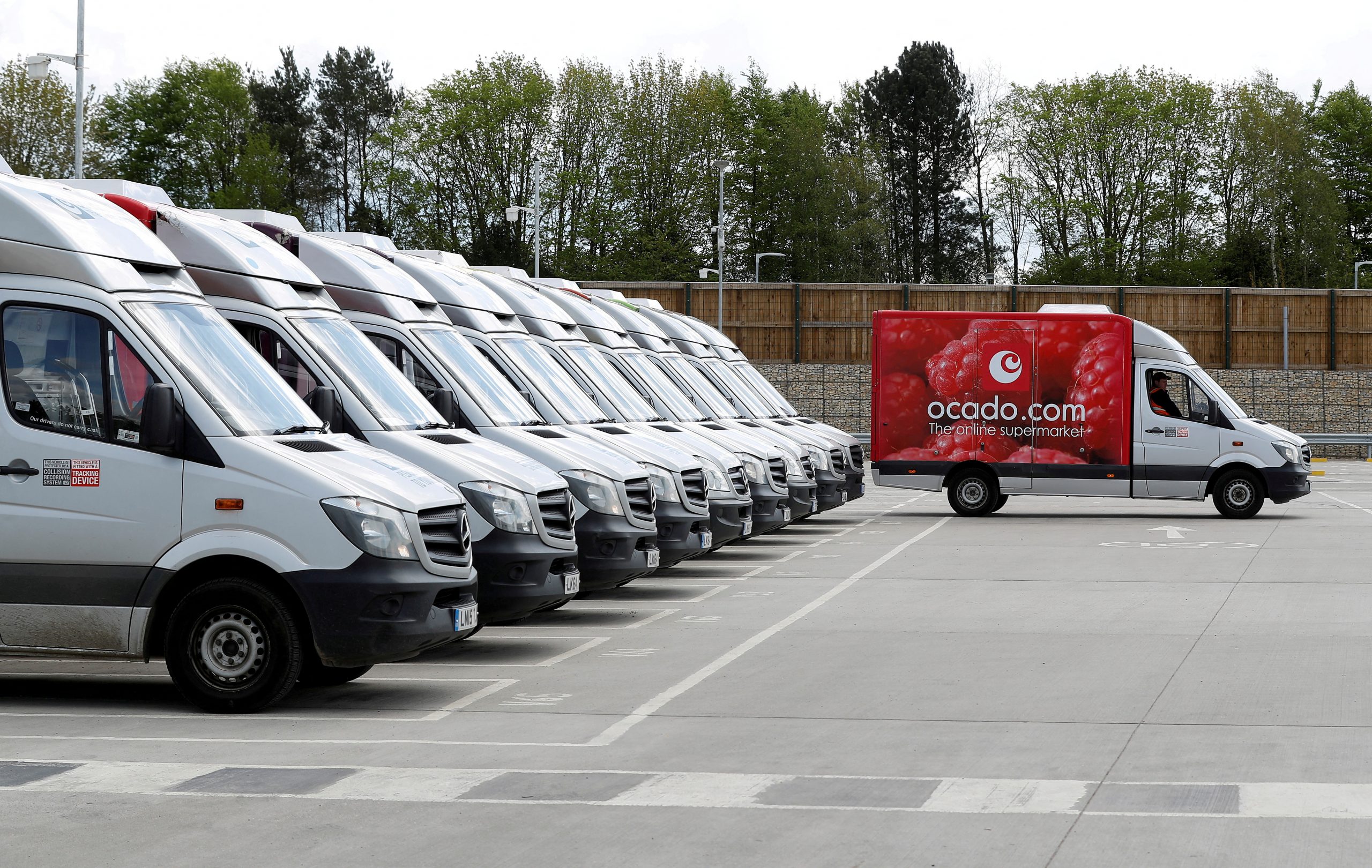 Ocado reviews expansion as shoppers cut back online purchase