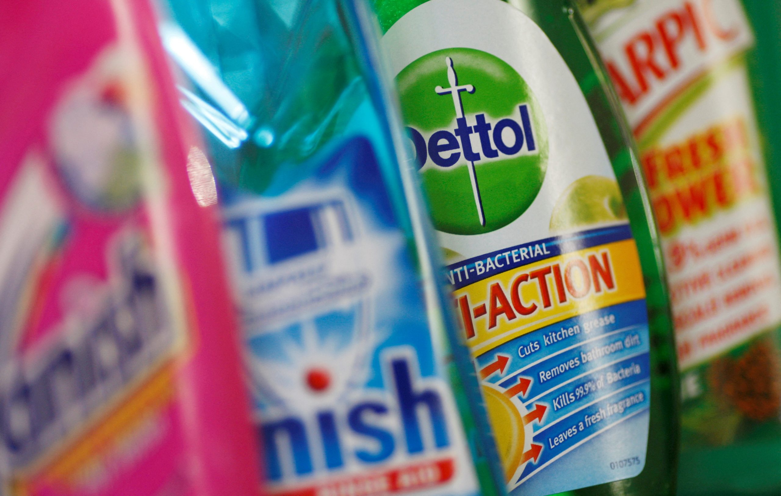 Reckitt upbeat on sales outlook as prices rise