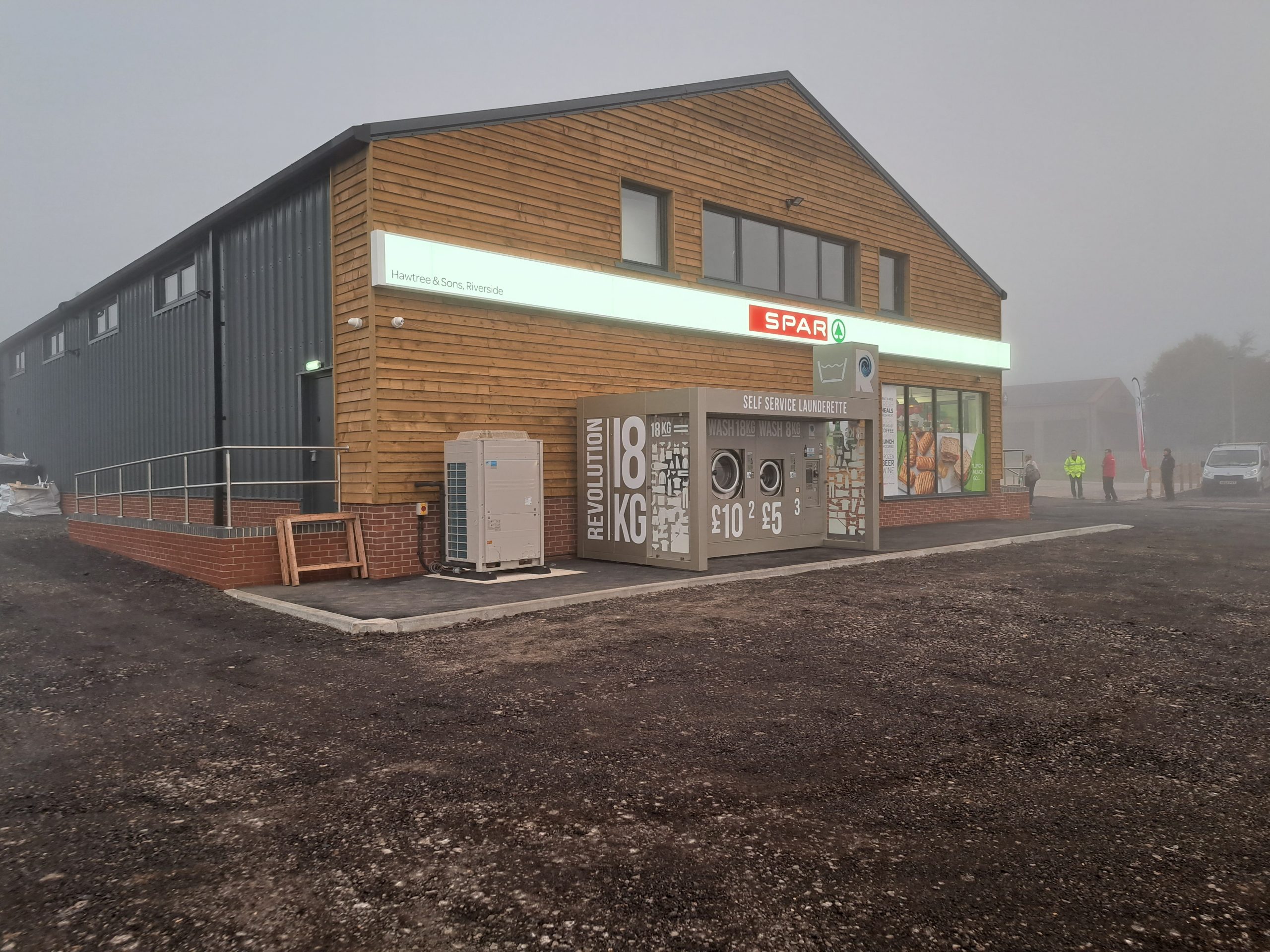 Family develops largest independent SPAR store in south west