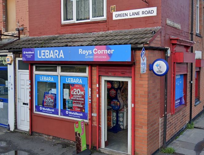 Shopkeeper assaulted and robbed in Leicester