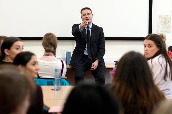 Labour plans to ban anyone born after 2008 from buying tobacco