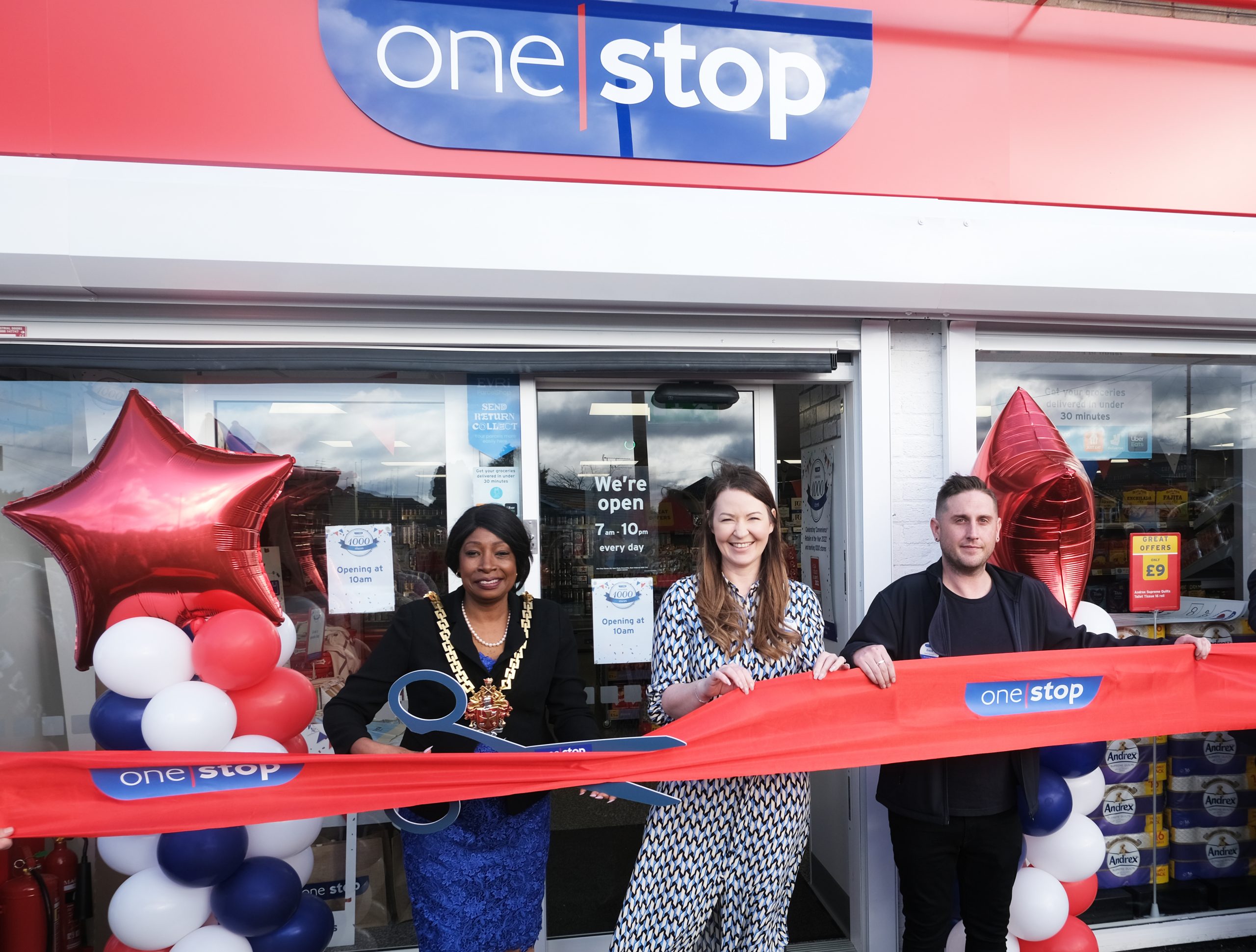 One Stop opens 1000th store