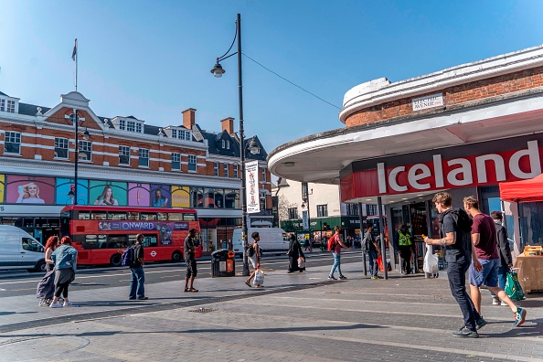 Iceland enters forecourt convenience