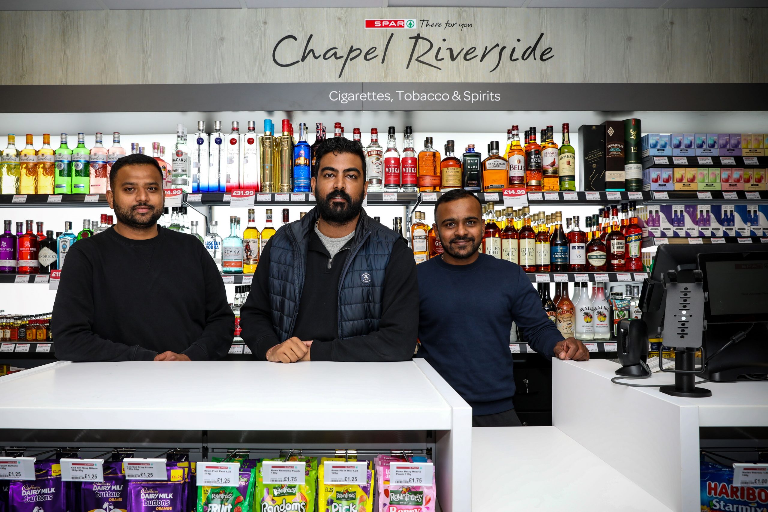 Brothers open fifth SPAR Store in Hampshire