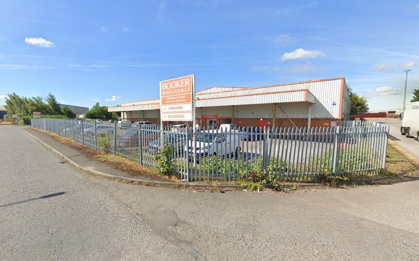 Burglars use forklift to force entry into Scunthorpe Booker