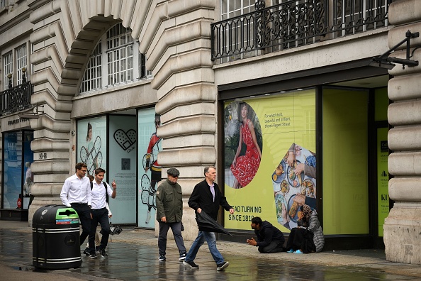 UK retail footfall declines due to stormy weather