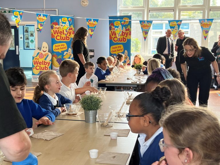 Minister attends big breakfast event by SGF’s Healthy Living team and local pupils