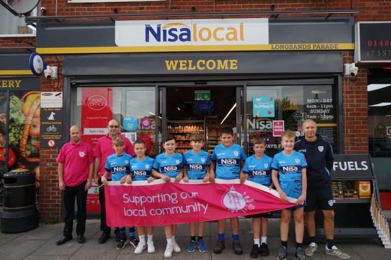 St Neots store donates new rugby kits to local club