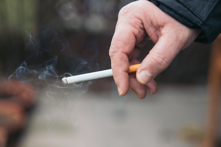 Generational smoking ban can lead to black market war, warns Australian expert